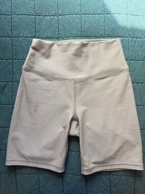 EUC Abercrombie YPB High-Waist Women's Bike Shorts in Light Beige Size Small